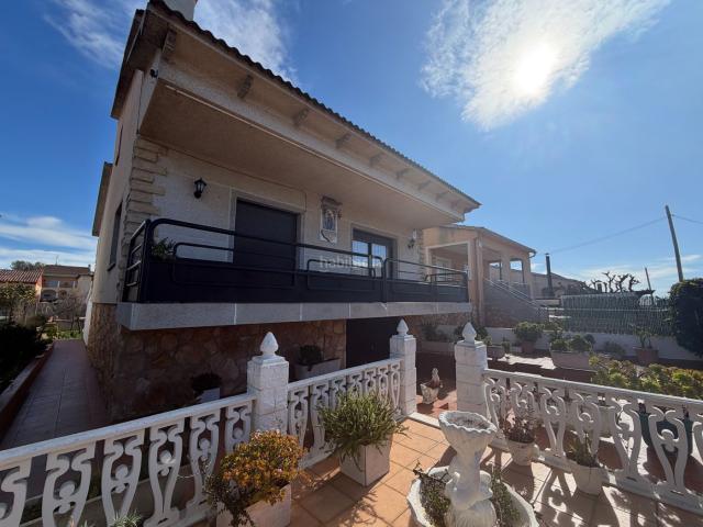 Chalet en venta en Sant Jaume dels Domenys. Chalet independiente en Sant Jaume dels Domenys. Chalets Sant Jaume dels.