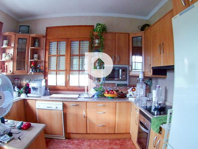 Chalet en venta en Sant Just Desvern, La Miranda Can Candeler. ESPECTACULAR CASA CON PISCINA Y PARKING EN EL CENTRO. Chalets Sant Just.