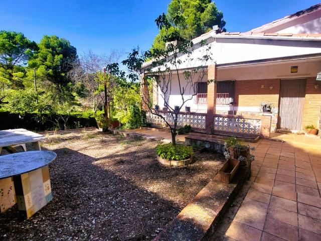 Chalet en venta en Sant Llorenç Savall. Casa aislada con preciosas vistas en Sant Llorenç Savall. Chalets Sant Llorenç.