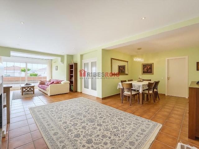 Chalet en venta en Sant Pere de Ribes, Mas d´En Serra Els Cards. Chalet independiente con piscina en Sant Pere de RIbes. Chalets Sant Pere de.