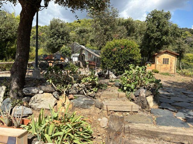 Chalet en venta en Sant Pere de Vilamajor. Casa en Refugis del Montseny. Chalets Sant Pere de.