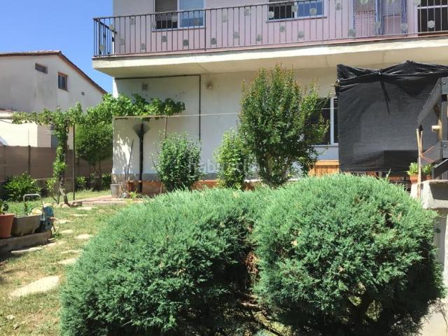 Chalet en venta en Santa Coloma de Farners. EN VENDA! XALET MOLT ESPAIÓS DE 5 HABITACIONS PARCEL.LA 863 M2. Chalets Santa Coloma de.