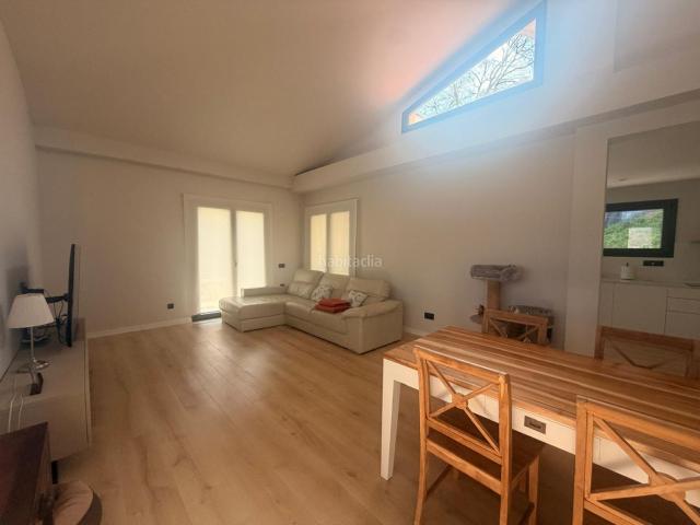 Chalet en venta en Santa Coloma de Farners. Espectacular casa moderna con parcela de 900 m² y garaje de 300 m² en Santa Coloma. Chalets Santa Coloma de.