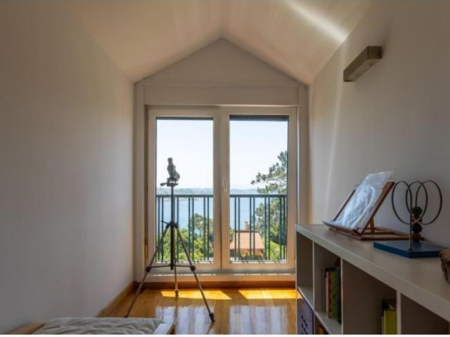 Chalet en Venta en Santa Cruz de Oleiros, A Coruña