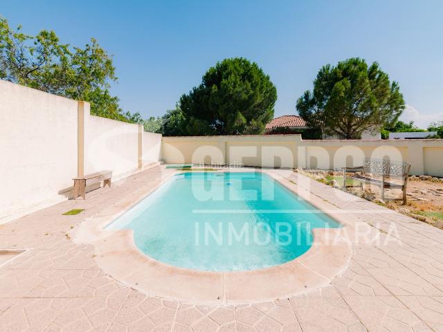 Chalet en venta en Santa Cruz del Retamar. Chalets Santa Cruz del.