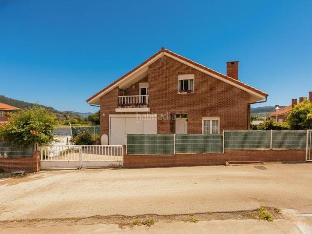 Chalet en venta en Santa María de Cayón. Casa unifamiliar en Cesión de Remate en Santa María De Cayón. Chalets Santa María de.