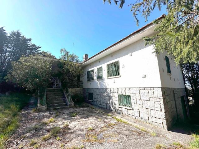 Chalet en venta en Santa Marta de Tormes. Casa independiente con 3900m2 de parcela junto Aldebarán. Chalets Santa Marta de.
