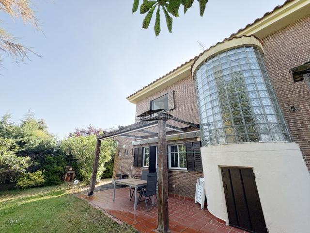 Chalet en venta en Santa Marta de Tormes. Chalet en venta en Santa Marta De Tormes, 4 dormitorios. Chalets Santa Marta de.