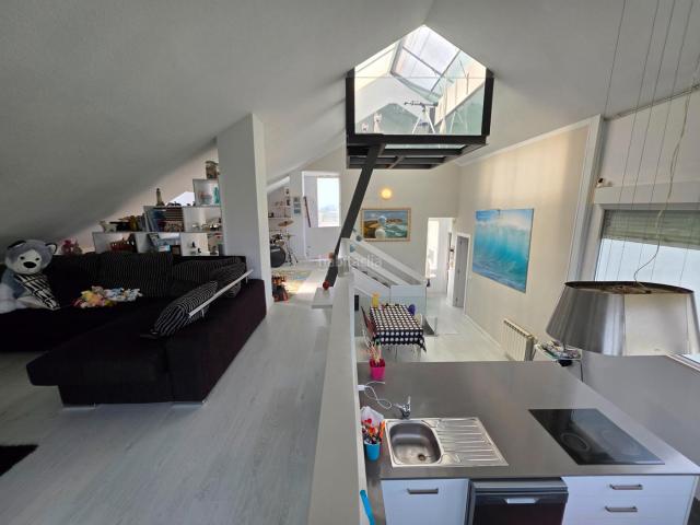 Chalet en venta en Santander, Monte. CHALET EXCLUSIVO DE 527 Y 2.066M2 DE JARDIN CON VISTAS AL MAR. Chalets.