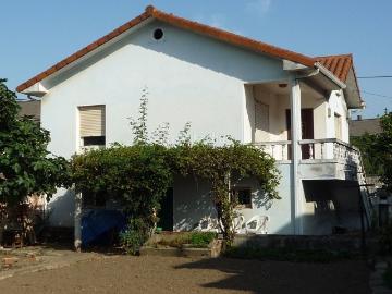 Chalet en venta en Santander, Peñacastillo Nueva Montaña. Casa en Peñacastillo para reformar. Chalets.
