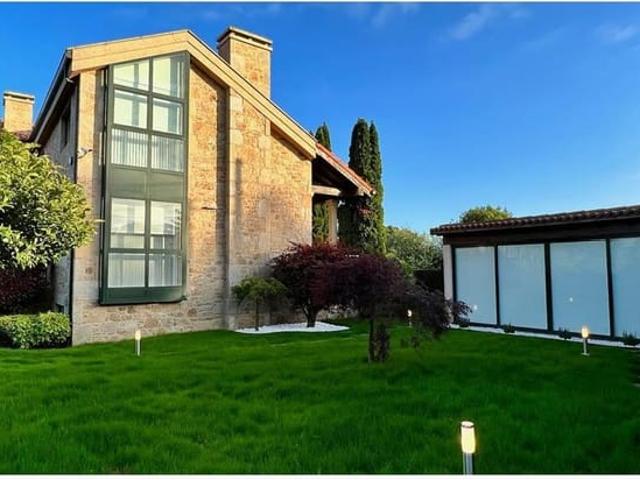 Chalet en venta en Santiago de Compostela, A Coruña