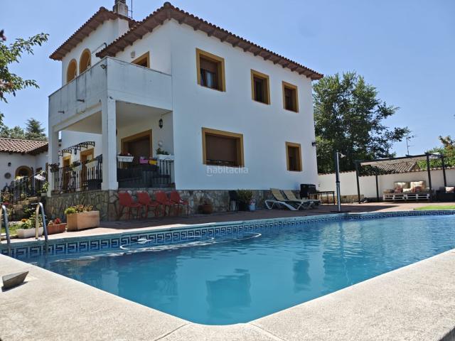 Chalet en venta en Sevilla la Nueva. VENTA de CHALET INDEPENDIENTE de 455 m2, parcela de 2136 m2, piscina 62 m2, 7 dm, 5 WC. Sevilla la Nueva Urb. Los Cortijos. Chalets Sevilla la.