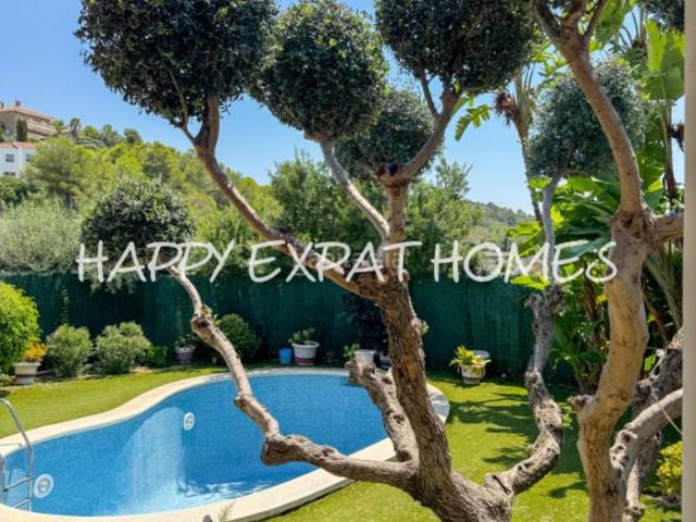 Chalet en venta en Sitges, Levantina Montgavina Quintmar Costa Dorada. Chalets.