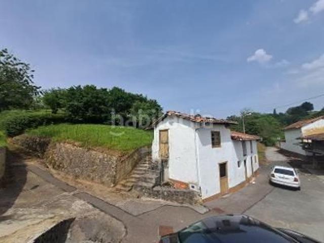 Chalet en venta en Siero, Parroquias Norte. VIVIENDA RÚSTICA Y DOS PARCELAS URBANIZABLES EN SIERO. Chalets.