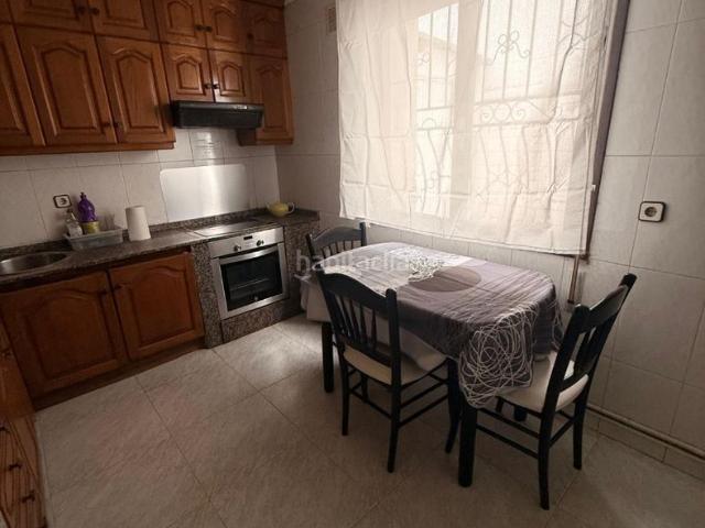 Chalet en venta en Siero, Viella Granda Meres. SE VENDE vivienda independiente en planta BAJA de una casa unifamiliar. Chalets.