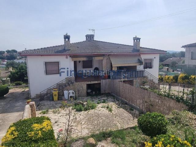 Chalet en venta en Sils. Chalets.