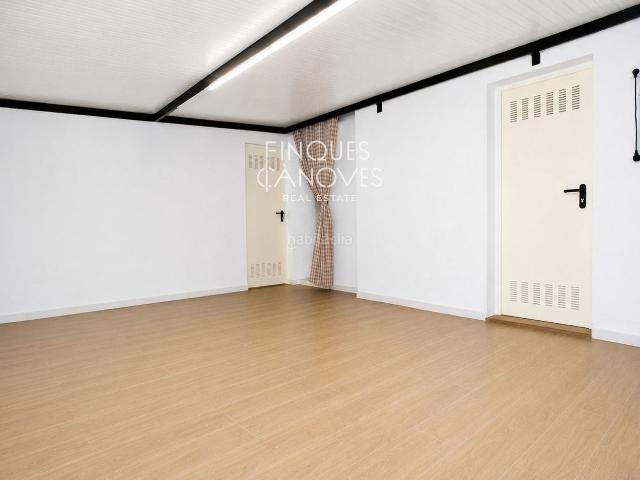 Chalet en venta en Sils. Finca de 1.000 m con vivienda y árboles frutales en Sils. Chalets.