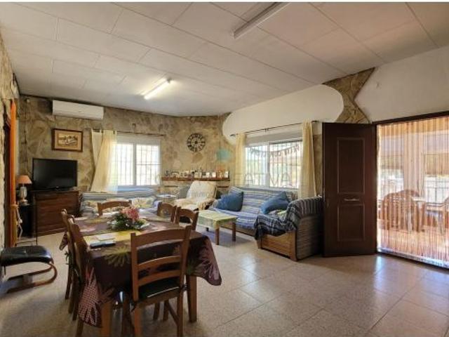 Chalet en Venta en Simat de la Valldigna, Valencia