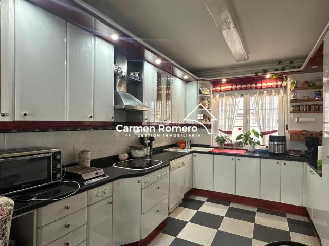 Chalet en venta en Poveda de las Cintas. VIVIENDA UNIFAMILIAR AMUEBLADA A 40 KM DE SALAMANCA EN PLANTA BAJA CON JARDIN. Chalets Poveda de las.