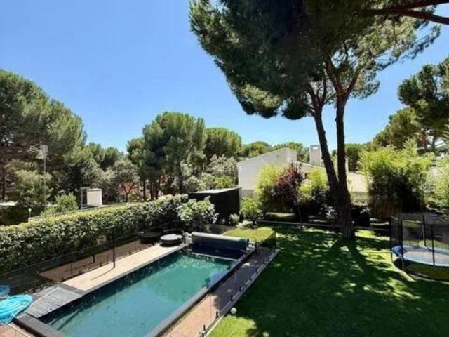 Chalet en venta en Pozuelo de Alarcón, La Cabaña. Chalet Independiente en Pozuelo de Alarcón, Madrid. Chalets Pozuelo de.