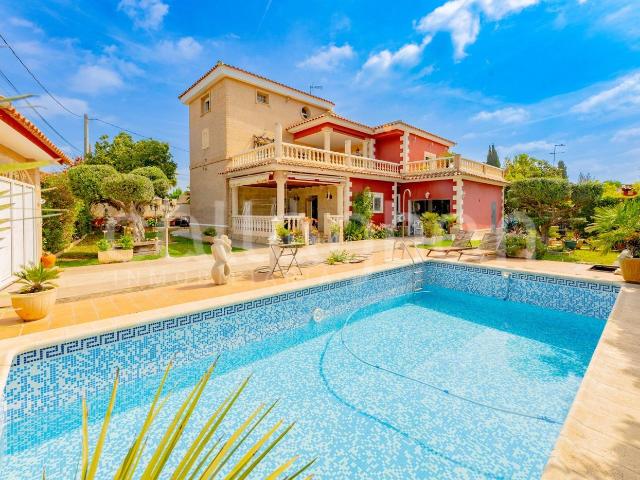 Chalet en venta en Pobla de Vallbona la, La Conarda. CASA O CHALET INDEPENDIENTE CALLE SUECIA PENYES, MARAVISA, LA POBLA DE VALLBONA. Chalets Pobla de Vallbona.