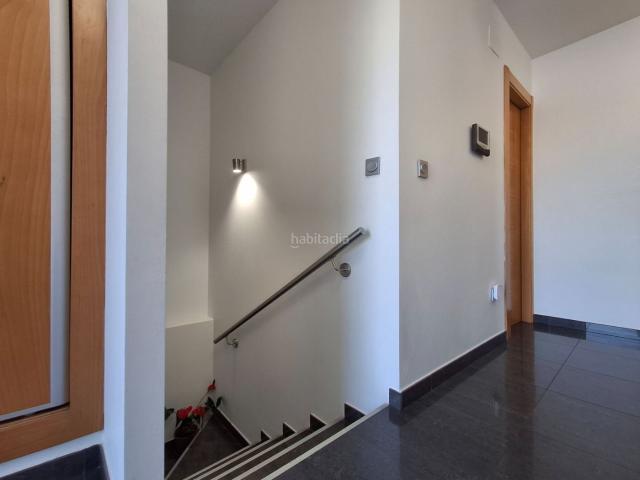 Chalet en venta en Pobla de Vallbona la, Pla dels Aljubs. Gestión directa, sin intermediarios. Exclusivo chalet independiente amueblado con piscina en la Pobla de Vallbona, Valencia. Chalets Pobla.