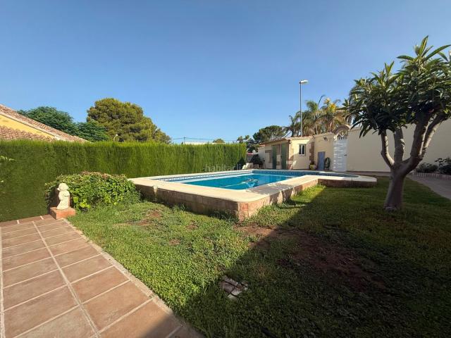 Chalet en venta en Pobla de Vallbona la, Rascanya. SE VENDE MAGNÍFICO CHALET. Chalets Pobla de Vallbona.
