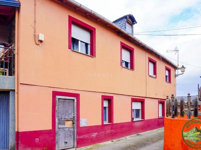 Chalet en venta en Ponferrada, Área Rural Sur. Se vende amplia casa de piedra en Toral de Merayo. Chalets.