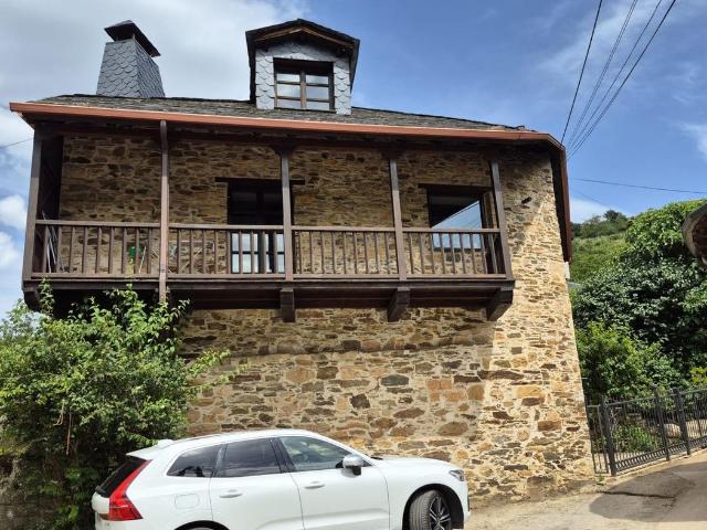 Chalet en venta en Ponferrada, Área Rural Sur. SE VENDE CASA DE PIEDRA SEMINUEVA EN RIMOR. Chalets.