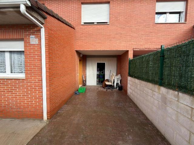 Chalet en venta en Ponferrada, Cuatro Vientos. Chalet espacioso y bien ubicado. Chalets.