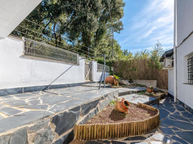 Chalet en venta en Porqueres. Chalets.