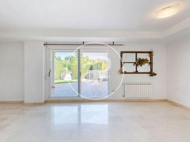 Chalet en venta en Paterna, Valencia