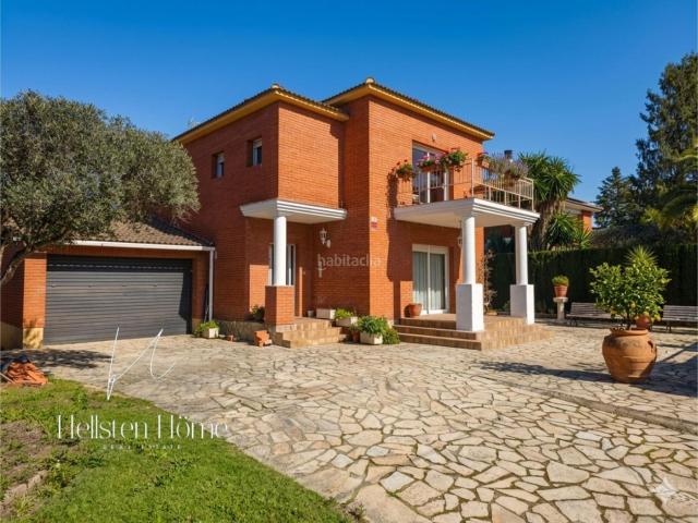 Chalet en venta en Pallejà. Chalets.