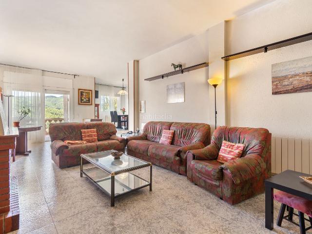 Chalet en venta en Palma de Cervelló La. Casa con jardín, garaje y buena ubicación. Chalets Palma de Cervelló.