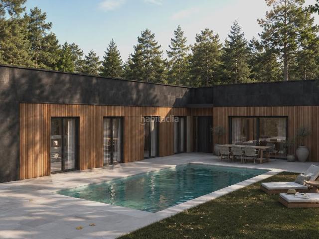Chalet en venta en Paracuellos de Jarama, Altos de Jarama. Vivienda INDIVIDUAL de 1 plantas BAJA 160 m2 Construidos + Piscina. Chalets Paracuellos de.