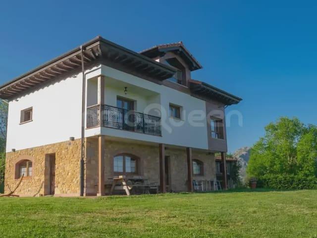 Chalet en venta en Parres, Asturias Costa Verde