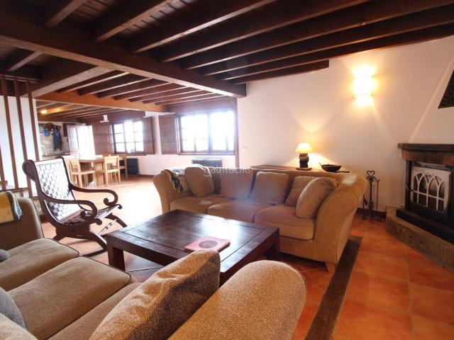 Chalet en venta en Parres. CHALET CON VISTAS PANORAMICAS A LOS PICOS DE EUROPA I COFIÑO ASTURIAS. Chalets.