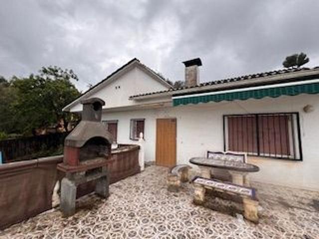 Chalet en venta en pasaje Martivell, Gelida, de 115 m² 3 habitaciones por 199.000