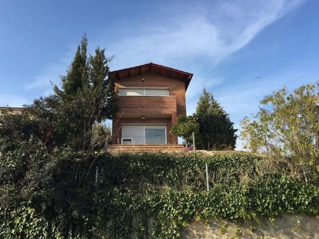 Chalet en venta en pasaje Parellada, Masquefa, de 123 m² 3 habitaciones por 221.000