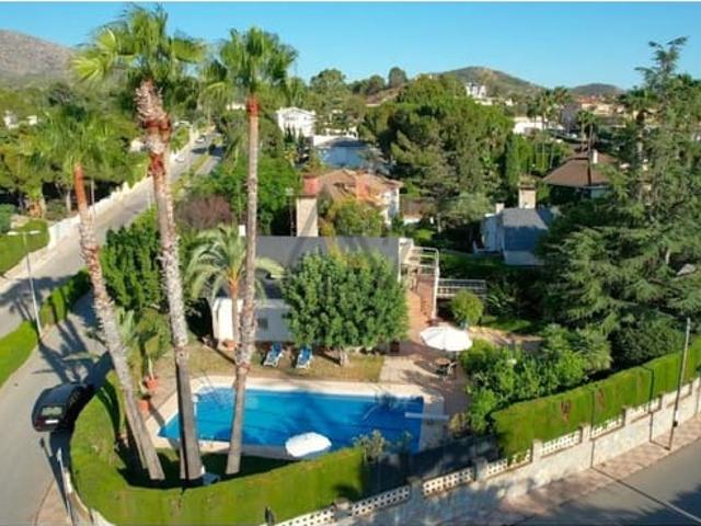 Chalet en venta en Petrel / Petrer, Alicante