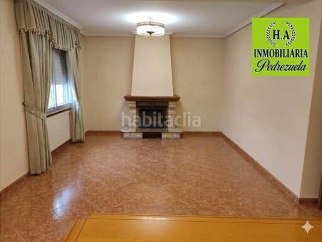 Chalet en venta en Pedrezuela. Chalet Independiente en El Molar Ideal Inversión con Alquiler Activo. Chalets.