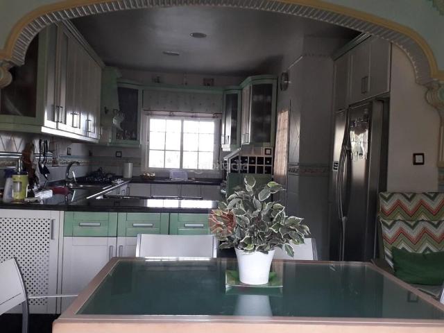 Chalet en venta en Peligros. CHALET MONTELUZ. Chalets.