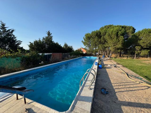 Chalet en venta en Peñafiel. Panaderos Valladolid Inmobiliaria, Chalet independiente con Piscina en venta en Peñafiel. Chalets.