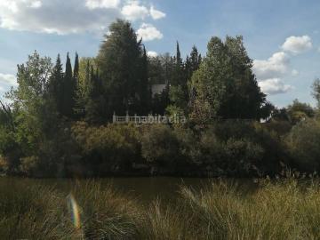 Chalet en venta en Piedrabuena. FINCA ideal Eventos junto río paraje impresionante. Chalets.