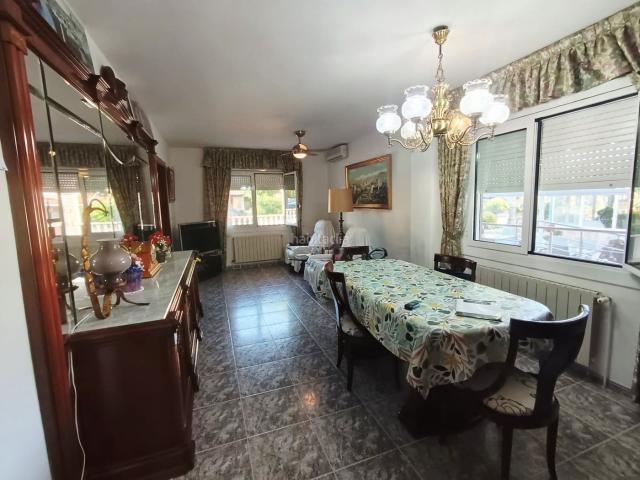 Chalet en venta en Piera. Chalets.