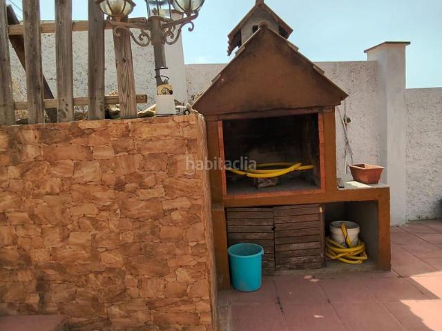 Chalet en venta en Piera. Exclusiva vivienda de 4 vientos con piscina y apartamento independiente en Can Mas Piera. Chalets.