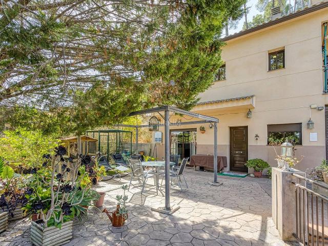 Chalet en venta en Piera. Un tastet de casa espectacular a Can Canals Piera amb vistes idílliques. Chalets.
