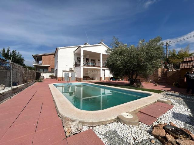 Chalet en venta en Piera. Urbanización Can Mas. Chalets.