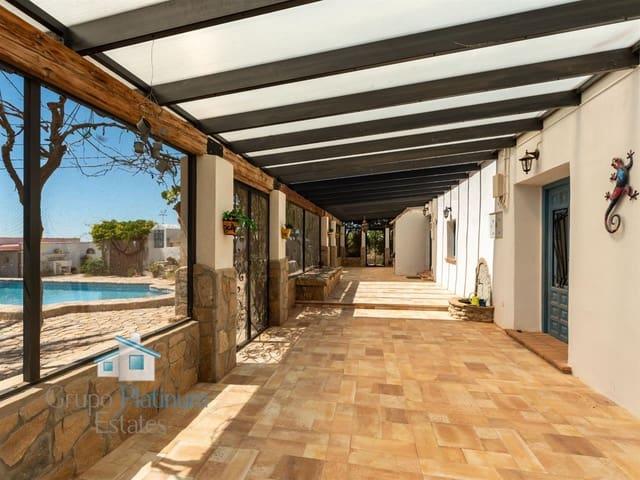 Chalet en venta en Pilar de Jaravia, Almería Costa Almería