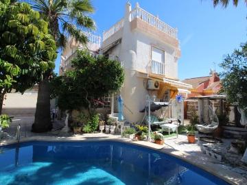 Chalet en venta en Pilar de la Horadada, Alicante Costa Blanca